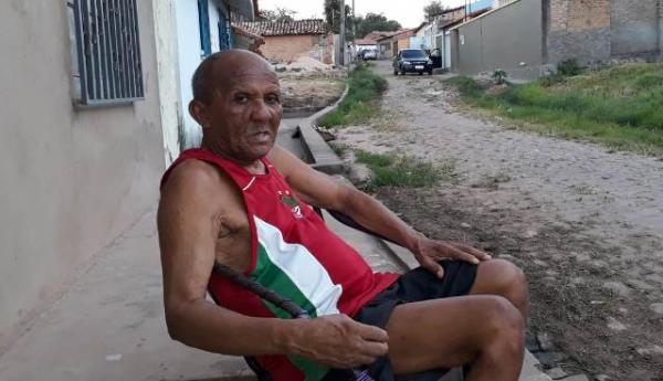 Carnavalesco Luiz Quarentinha morre em Floriano