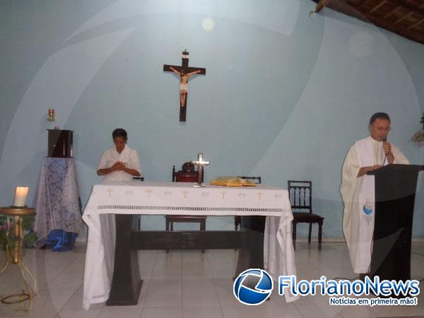 Renova&ccedil;&atilde;o Carim&aacute;stica realiza IX Congresso de Ora&ccedil;&atilde;o em Floriano.(Imagem:FlorianoNews)