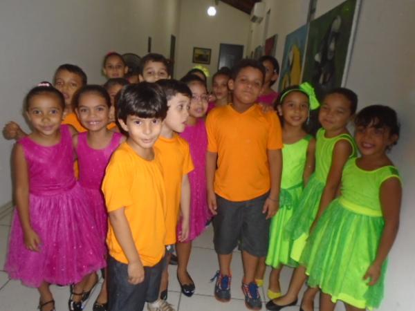 Escola Pequeno Pr&iacute;ncipe realiza XIV Feira de Conhecimento.(Imagem:FlorianoNews)