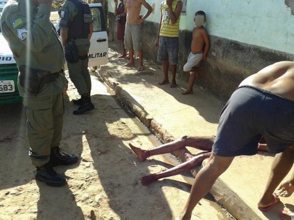 Mulher foi morta com várias facadas em União.(Imagem:Carneirinho/Arquivo Pessoal)