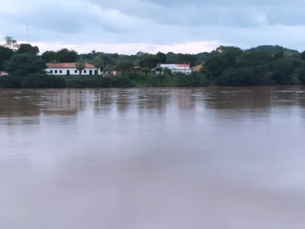 Nível do rio Parnaíba sobe em Luzilândia; municípios de Floriano e Teresina registram redução