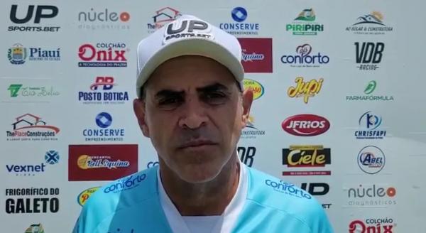  Nando Vieira, t&eacute;cnico do 4 de Julho.(Imagem: Jota J&uacute;nior )
