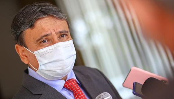 Governador nega sumiço de vacinas e condena fake news sobre vacinação