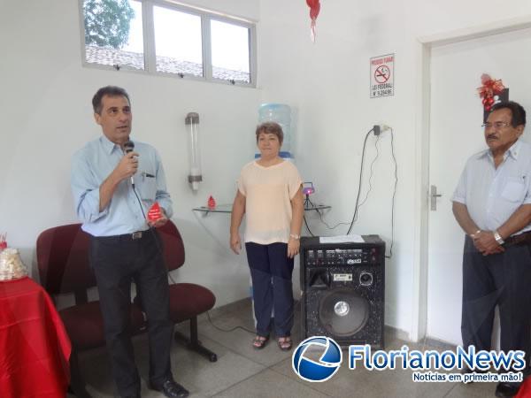 Prefeito Gilberto J&uacute;nior, Elizabete, Coordenadora Administrativa do Hemocentro de Floriano e Vereador Manoel Simpl&iacute;cio.(Imagem:FlorianoNews)