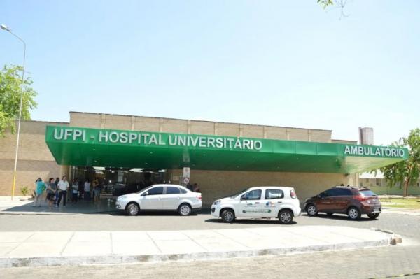Hospital Universitário da UFPI abre seleção com salário de R$ 13,7 mil