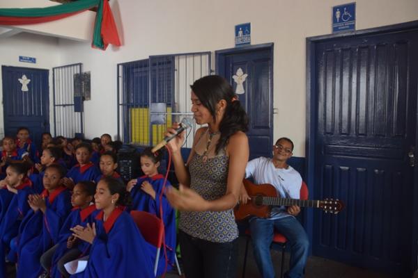 Confraterniza&ccedil;&atilde;o marca fim de ano letivo para alunos da Escola Get&uacute;lio Vargas.(Imagem:Waldemir Miranda)