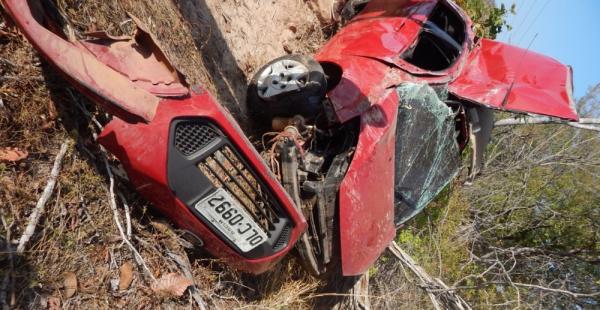 Jovem de 21 anos morre após carro capotar na PI 221, no Norte do Piauí
