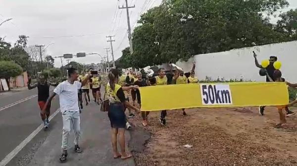 Solidariedade e gratidão marcam o evento "Amigos Ajudando um Amigo" em Floriano