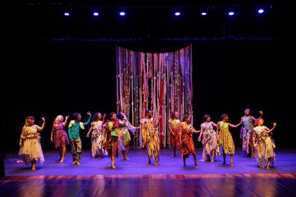 Espetáculo de dança "Marias" anima a primeira noite do Quinta Dança no Sesc Cajuína