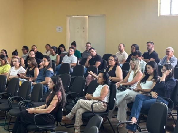 Controladoria de Floriano promove capacitação para fiscais de contratos.(Imagem:Secom)