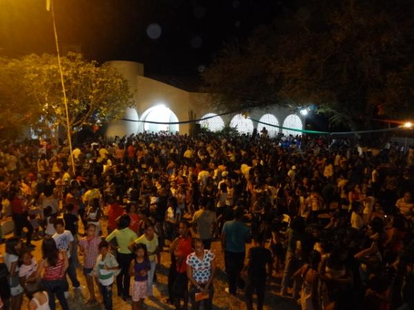 Grupo Escalet apresentou em Floriano o espet&aacute;culo ?Francisco Irm&atilde;o de Todos?.(Imagem:FlorianoNews)