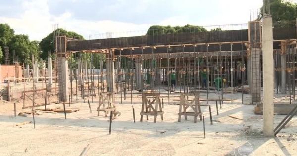 Ufpi deve mais de R$ 5 milhões para construtoras e obras atrasam