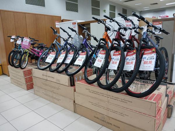 Armazém Paraíba anuncia grandes promoções nos setores de móveis e eletros em Floriano.(Imagem:FlorianoNews)