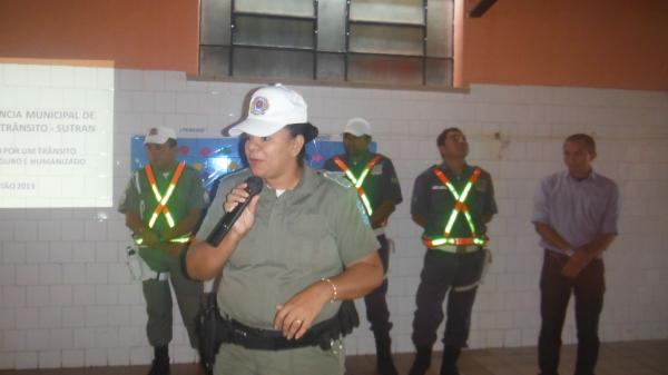 Colégio Educandário desenvolve projeto sobre a paz no trânsito.(Imagem:FlorianoNews)