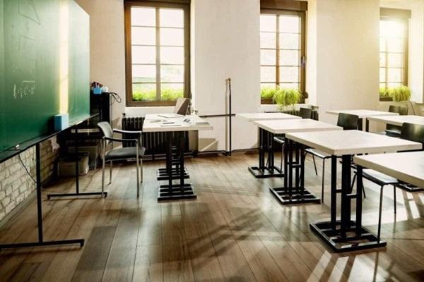 MEC dá aval a nova regra que exige curso 50% presencial para professor