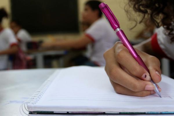 Ministério Público volta a pedir retomada das aulas na rede pública do DF