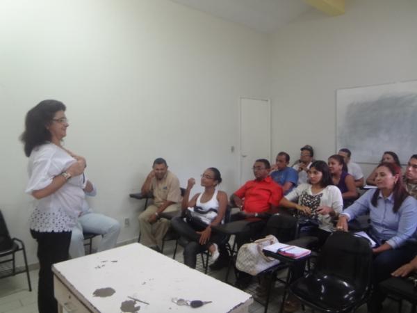 Secretaria Municipal de Sa&uacute;de criar&aacute; Comit&ecirc; de combate &agrave; dengue.(Imagem:FlorianoNews)