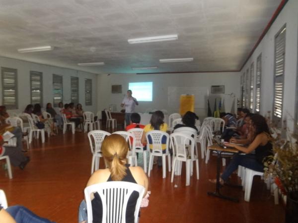 Realizado em Floriano treinamento do PDE