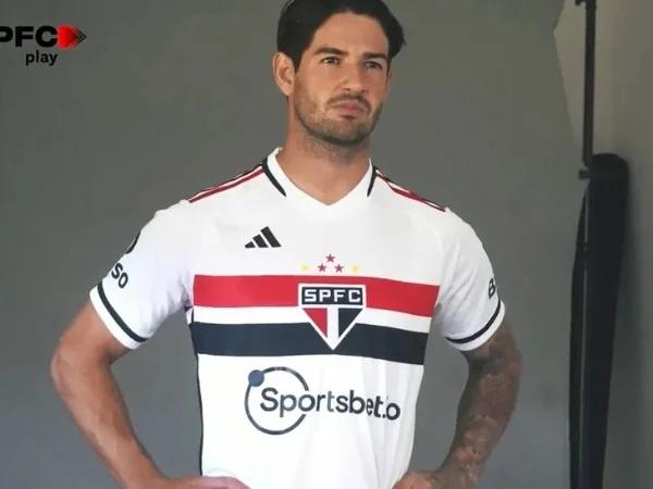 São Paulo anuncia retorno de Alexandre Pato com contrato até final do ano