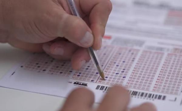 Concursos e seleções em PE têm 660 vagas e salários de até R$ 35 mil; saiba como se inscrever