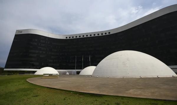 IA pode gerar mais fake news nas eleições, alertam especialistas