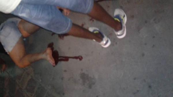 Acidente envolvendo caminh&atilde;o e motocicleta deixa uma mulher ferida em Floriano.(Imagem:Divulga&ccedil;&atilde;o)