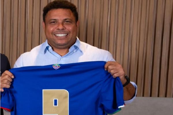 É a minha vez de tentar abrir portas para o Cruzeiro, diz Ronaldo