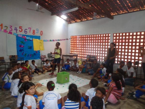 Os Brincantes de Pedagogia realizaram projeto O Contador de Estórias em Floriano.(Imagem:FlorianoNews)
