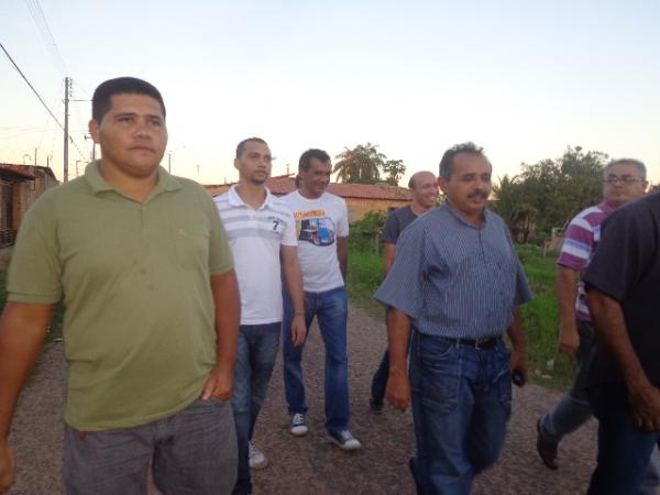 Professores da rede estadual de ensino decidem manter greve em  Bar&atilde;o de Graja&uacute;.(Imagem:FlorianoNews)