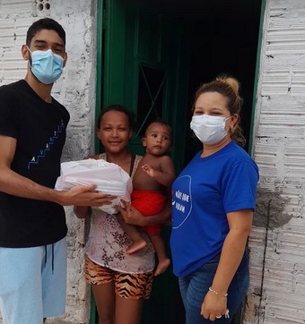 Projeto "Mãos que Ajudam" entrega doações para famílias atingidas pelas chuvas em Floriano