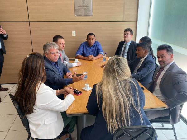 Reuni&atilde;o da oposi&ccedil;&atilde;o na C&acirc;mara.(Imagem:Jonas Carvalho/ Portal ClubeNews)