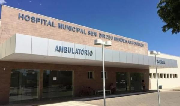 Suspeito de esfaquear ex-namorada com 12 golpes é preso no Piauí; vítima se fingiu de morta, diz pol