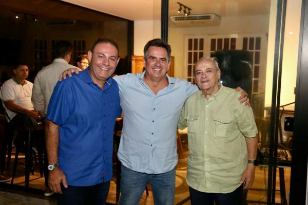 Ciro Nogueira recebe Silvio, secret&aacute;rios e amigos.(Imagem:Divulga&ccedil;&atilde;o)