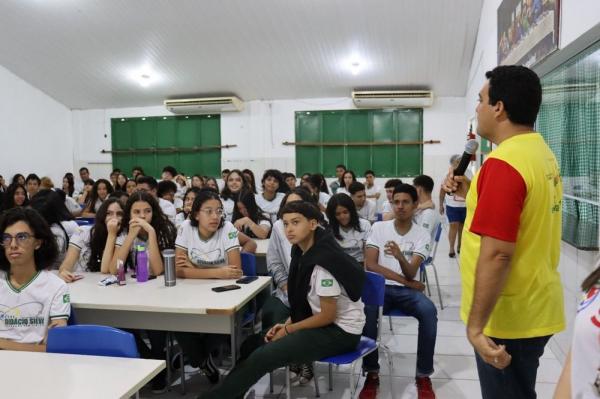 Mais de 1.500 estudantes das escolas estaduais participam de atividades sobre conscientiza&ccedil;&atilde;o no tr&acirc;nsito.(Imagem:Divulga&ccedil;&atilde;o)