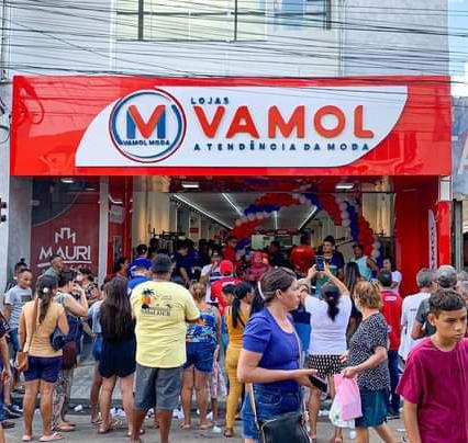 Loja Vamol é inaugurada em Picos com show de ofertas