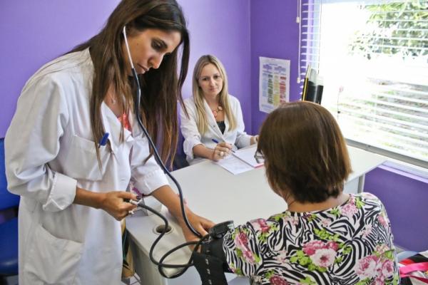 Atendimento m&eacute;dico.(Imagem:Petra Mafalda/Divulga&ccedil;&atilde;o)