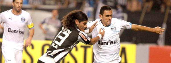 Botafogo e Grêmio dominam um tempo cada e ficam no empate