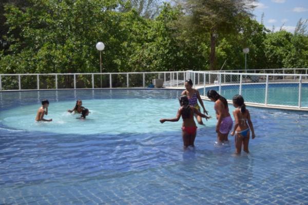 Secretaria de Educa&ccedil;&atilde;o promove dia de lazer para alunos do campo.(Imagem:Waldemir Miranda)