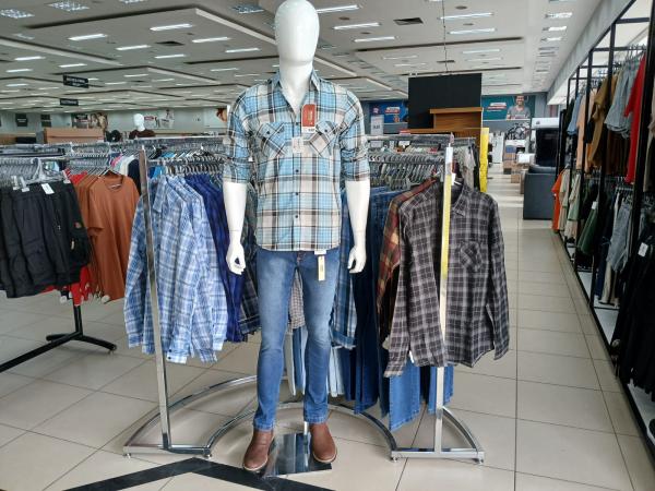Setor de modas do Armaz&eacute;m Paraiba(Imagem:FlorianoNews)