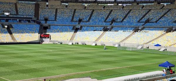 Gramado do Maracan&atilde; recebe cuidados antes da vistoria da Conmebol, na quinta.(Imagem:Reprodu&ccedil;&atilde;o)