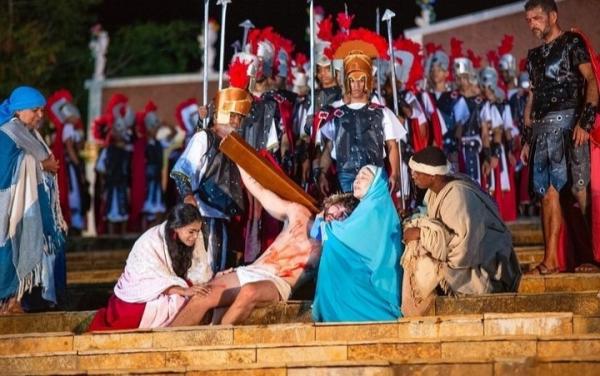 Primeiro dia da Paix&atilde;o de Cristo em Floriano atrai uma multid&atilde;o(Imagem:Reprodu&ccedil;&atilde;o/Instagram)