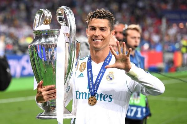 CR7 nega que rumor sobre Neymar no Real o incomode: "Tenho cinco Champions"
