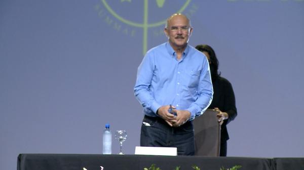 Ministro da Educação diz que parte dos funcionários do Inep se rebelaram após instalação de relógio