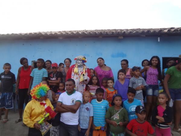 Palhaço Carrapeta prestigiou Festa das Crianças