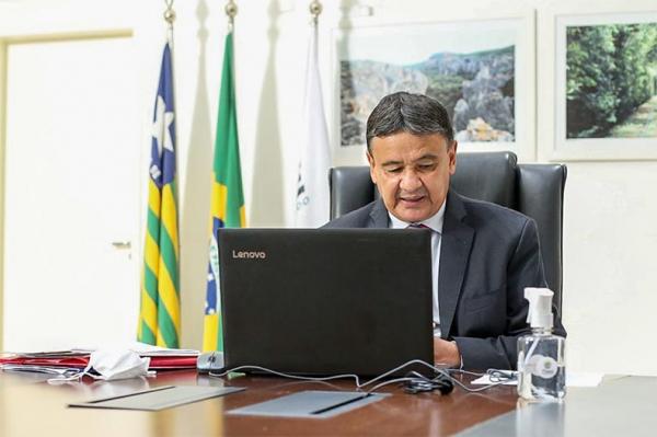 Governadores do Nordeste repudiam ataques de Bolsonaro ao ministro Barroso