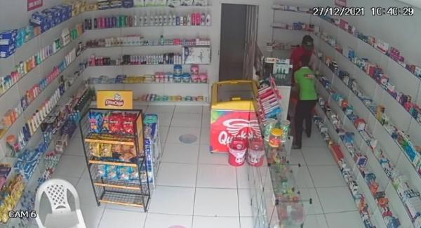 Funcionária é ferida durante tentativa de assalto a farmácia em Floriano