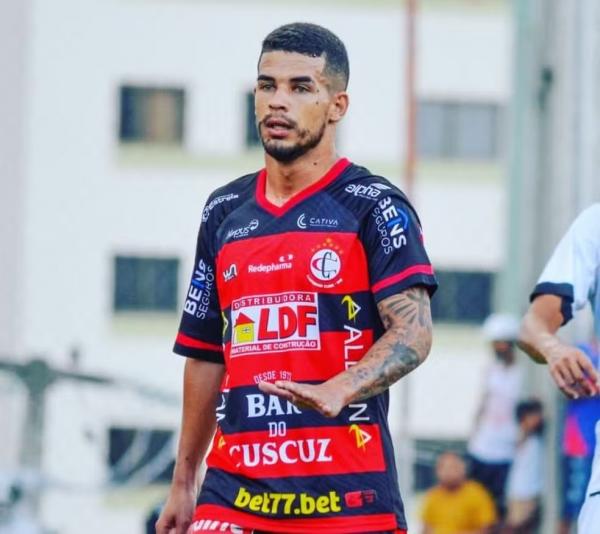 Cl&aacute;udio J&uacute;nior, meia ex-Campinense, acertado com o Altos.(Imagem:Divulga&ccedil;&atilde;o/Campinense Clube)