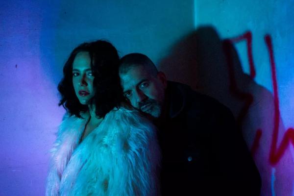 Tiê e Adriano Cintra formam o duo FogoFera e lançam o álbum "Eu te amo" em setembro