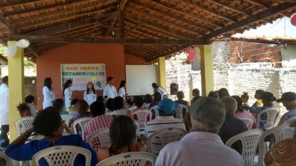 Projeto Nutrição na Comunidade é realizado na Associação de Moradores do Bairro Caixa Dágua