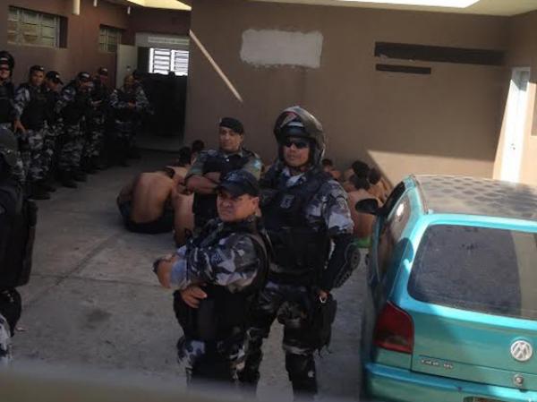 Presos danificam celas da Central de Flagrantes em Teresina durante motim